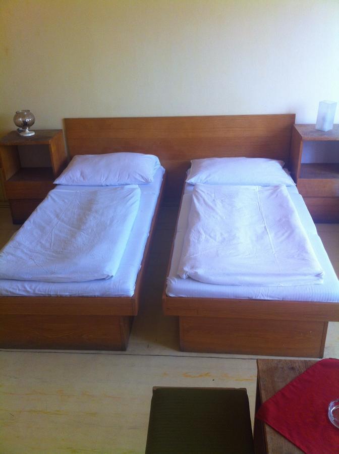 Hotel Belohlavek Holoubkov Екстер'єр фото